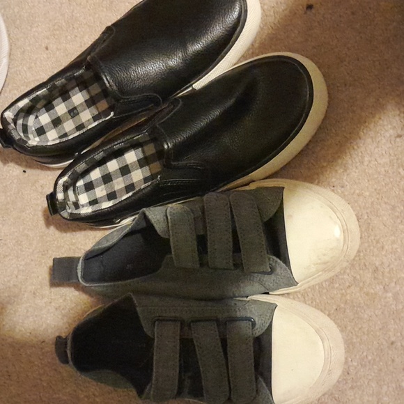 2-for-1 Black Slip-On Sneakers - Picture 5 of 5